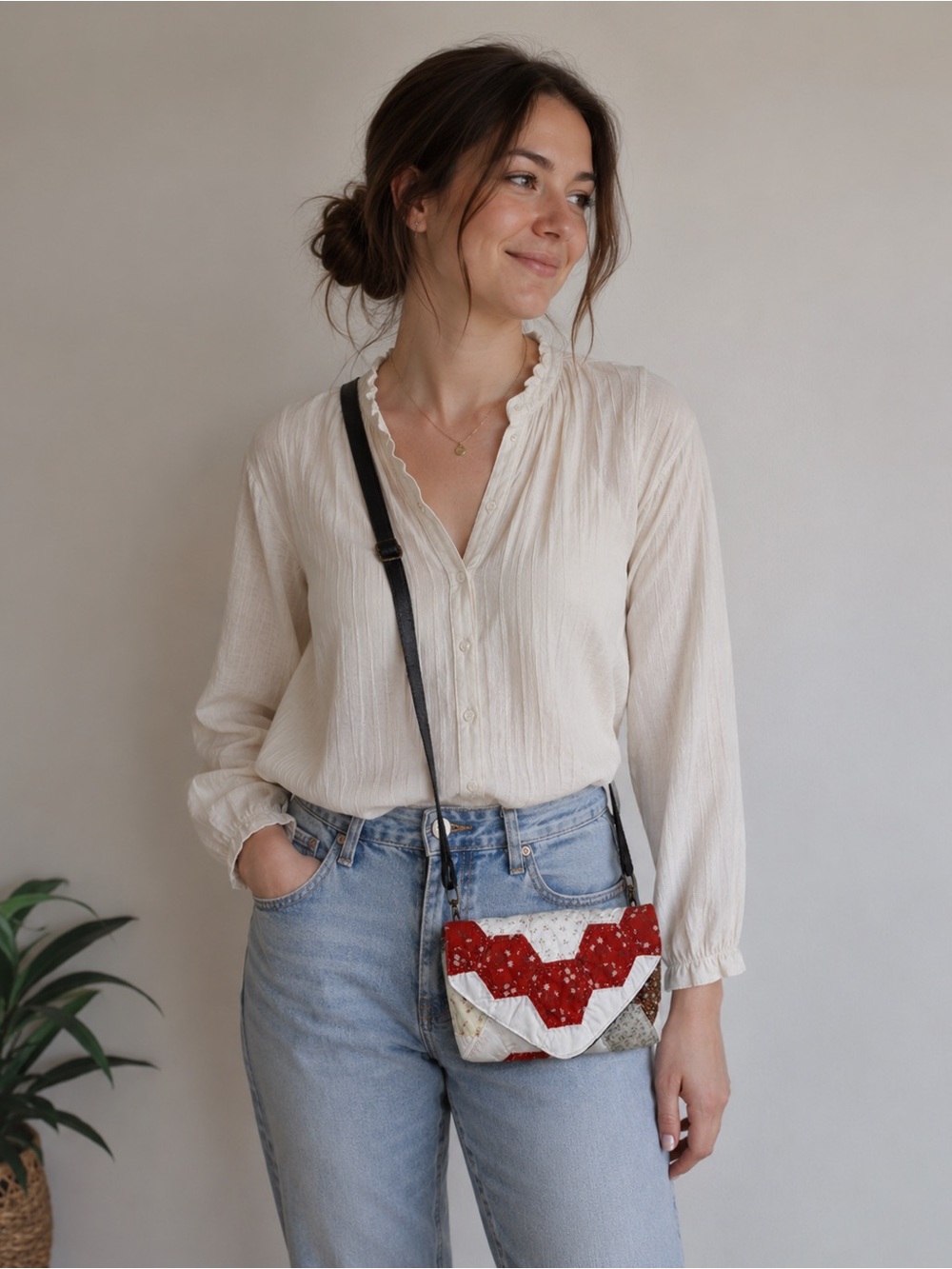 Quilted Crossbody or Belt Bag Multicolour Vintage Patchwork - Picture 5 of 11